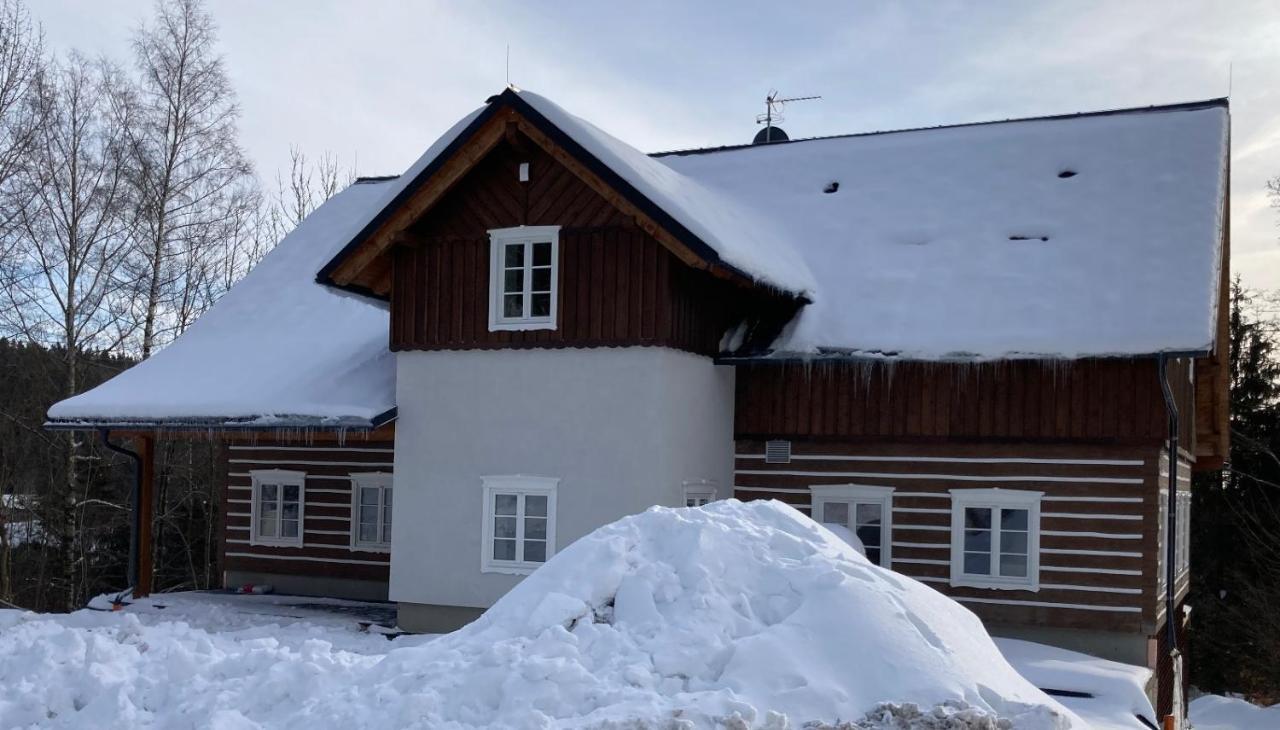 Strelenka Holiday home *