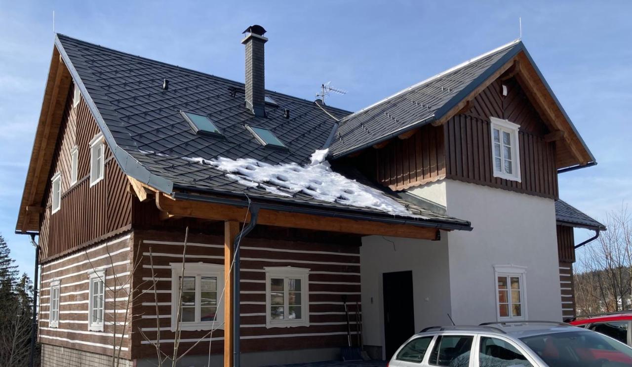 Strelenka Holiday home